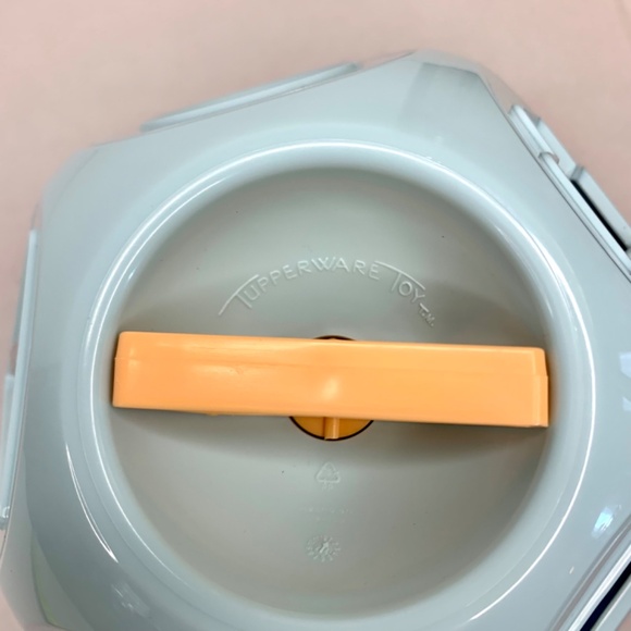 New TUPPERWARE Shape-O / 2, learning Block puzzle Sorter kids toddler preschool - Picture 8 of 12